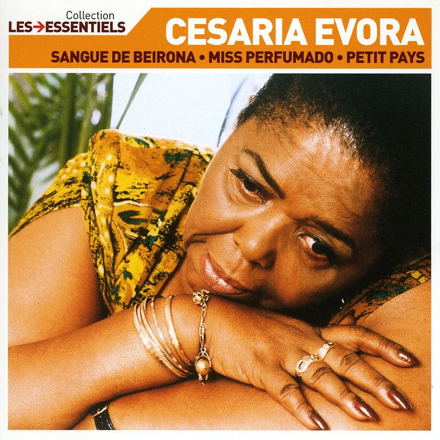 Cesária Evora LES ESSENTIELS CD