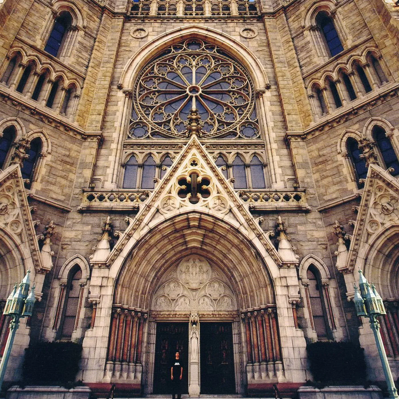 GDP USELESS EATERS CD