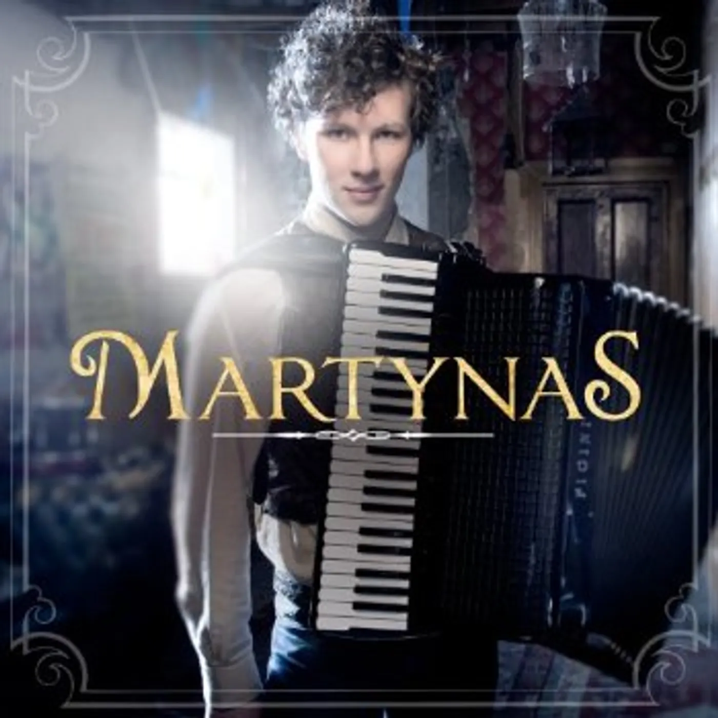MARTYNAS CD