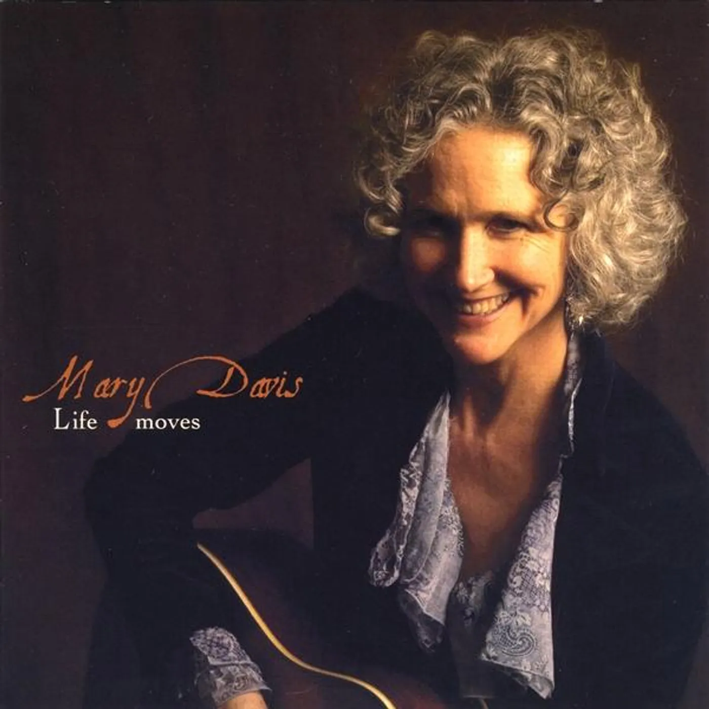 Mary Davis LIFE MOVES CD