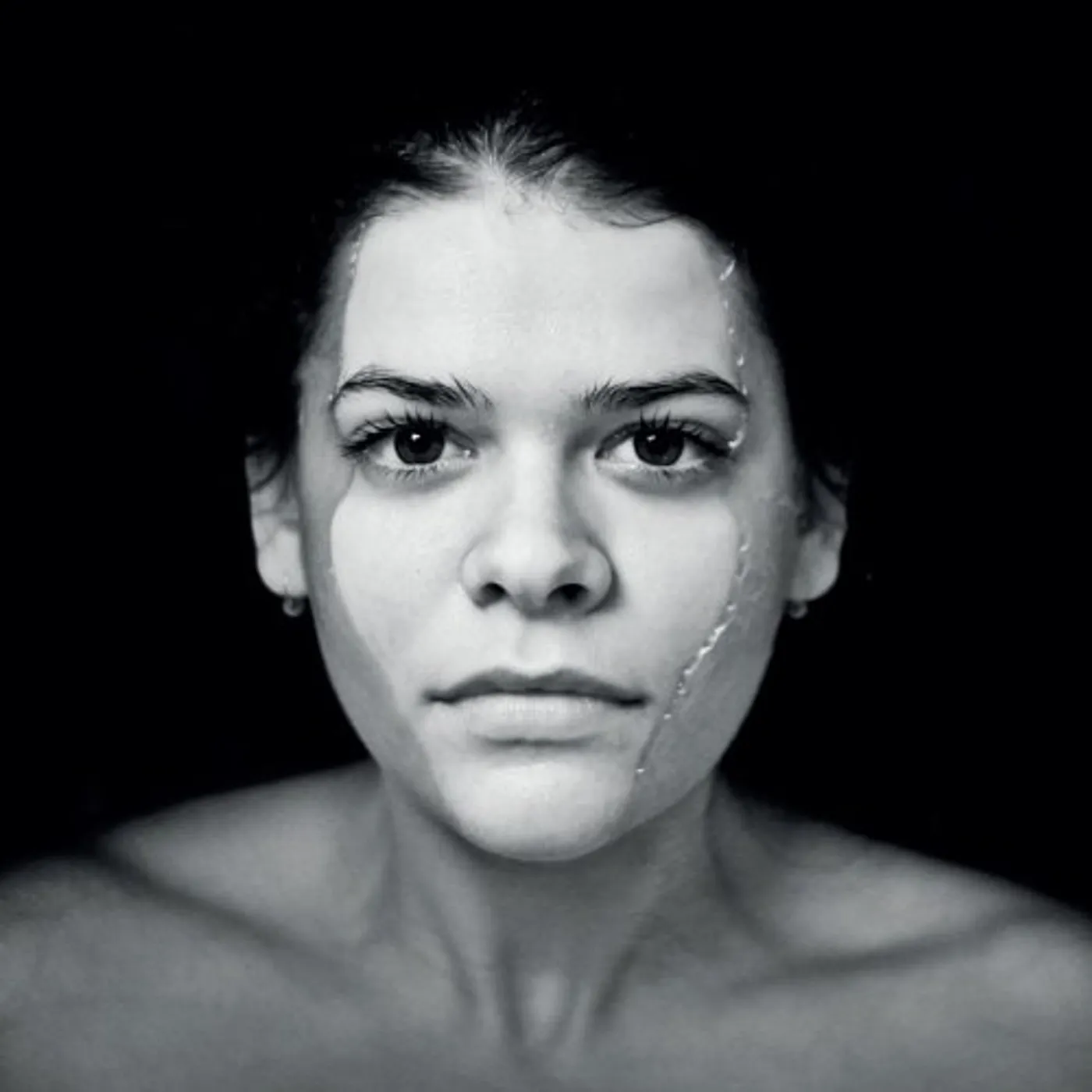 Frederick DISRUPTIVE PATTERN MATERIAL CD