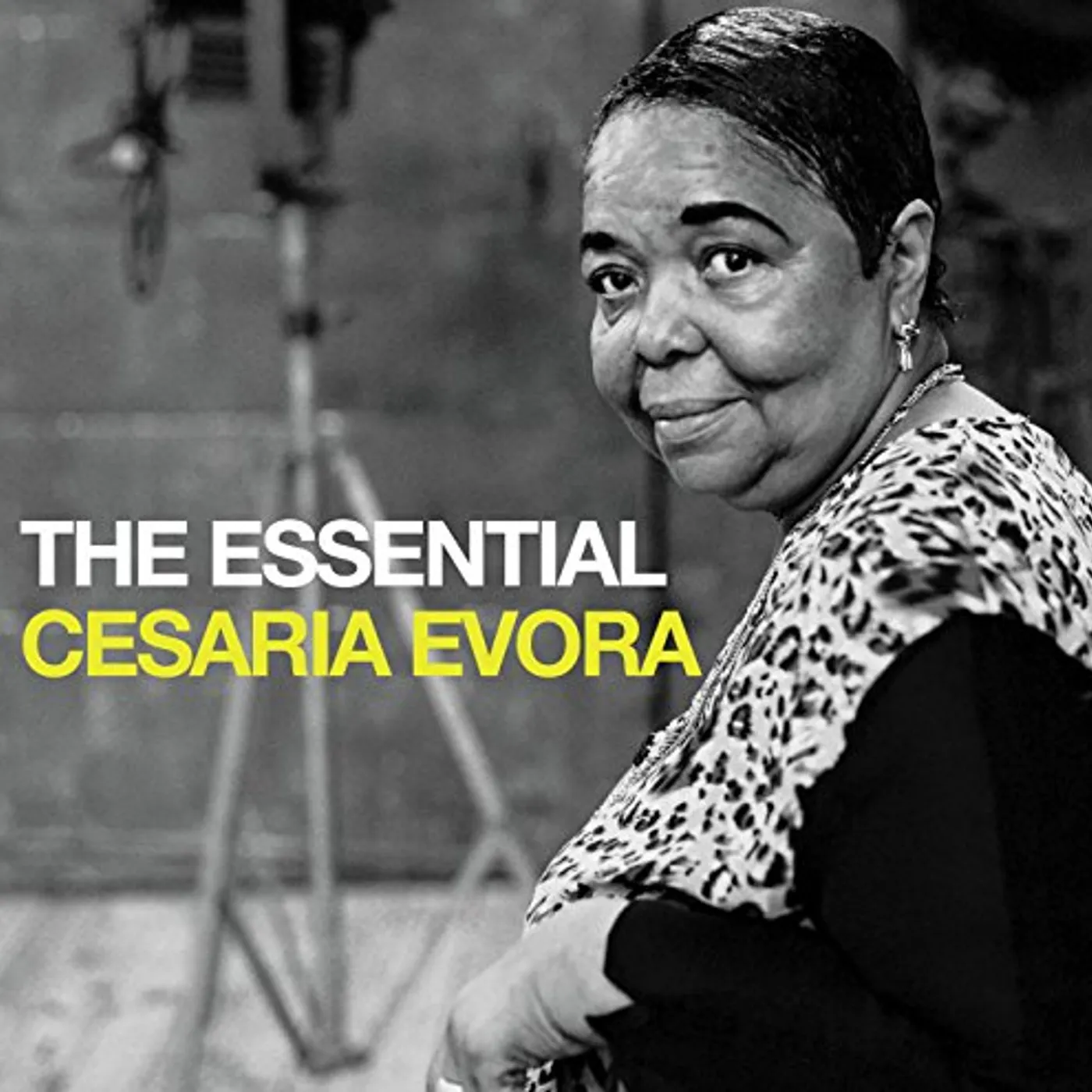 ESSENTIAL Cesária Evora CD