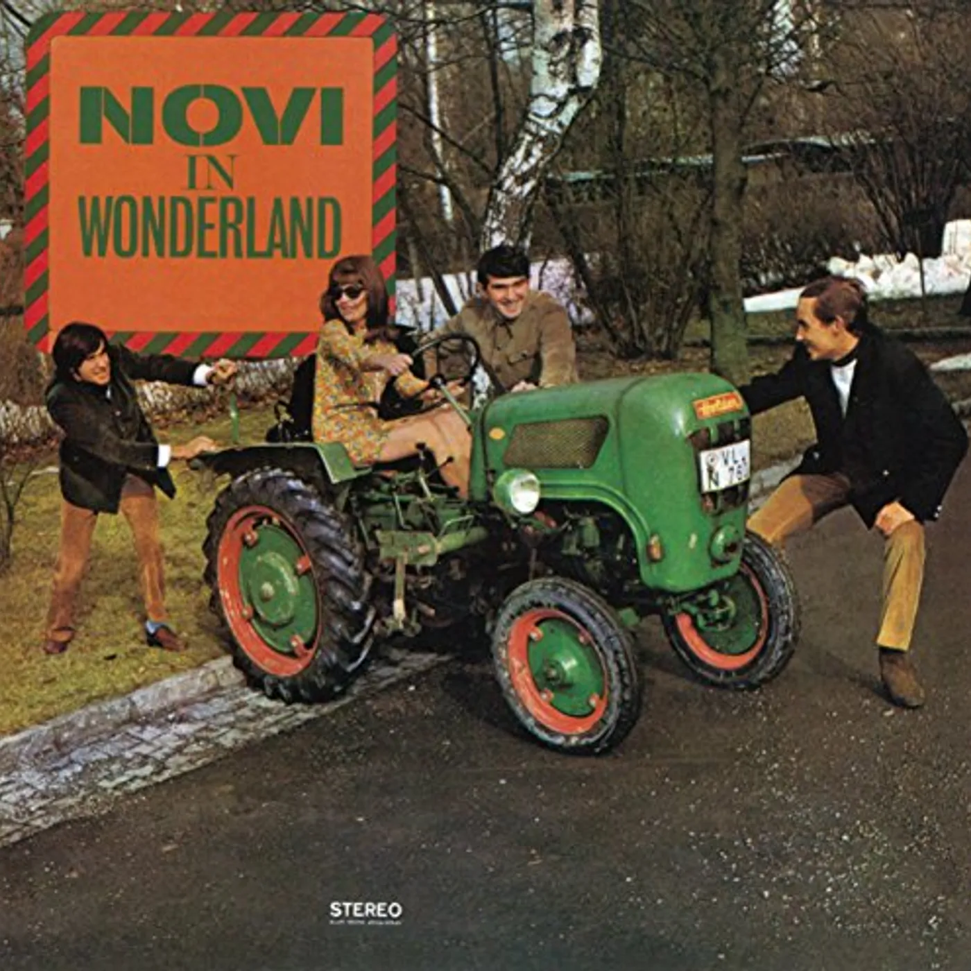Novi Singers NOVI IN WONDERLAND CD
