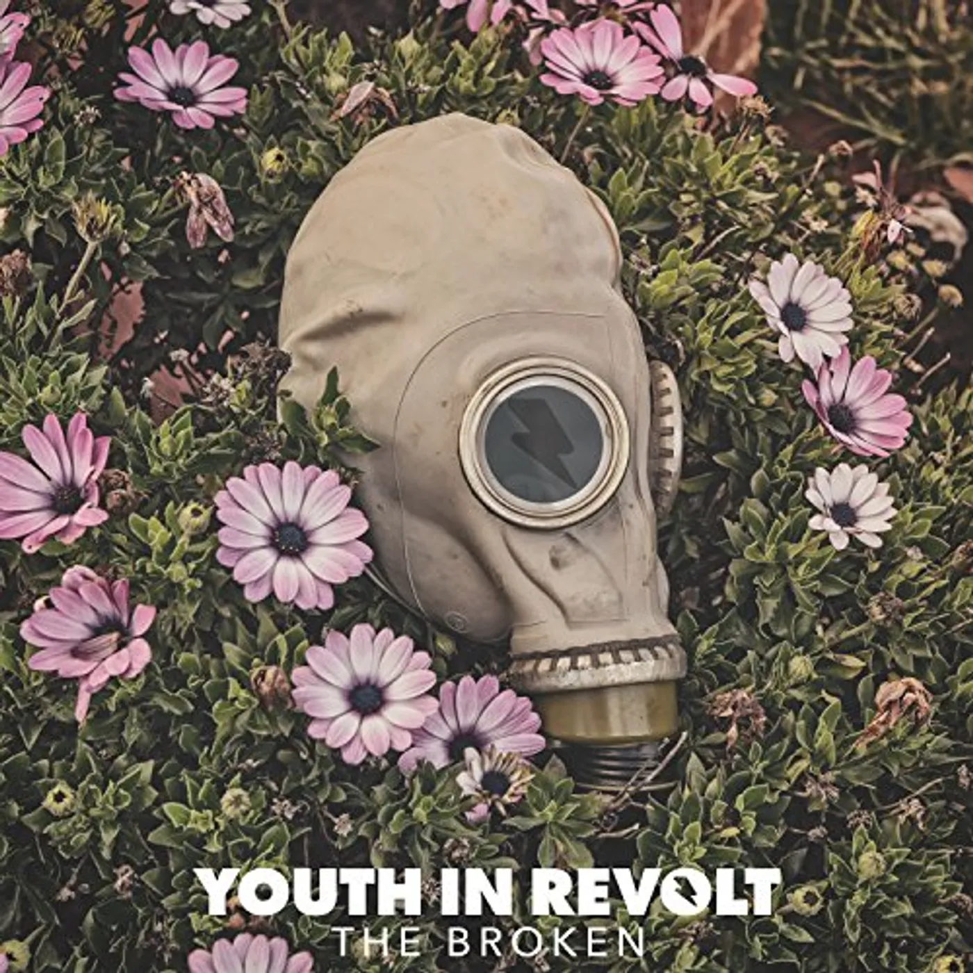 Youth in Revolt BROKEN CD