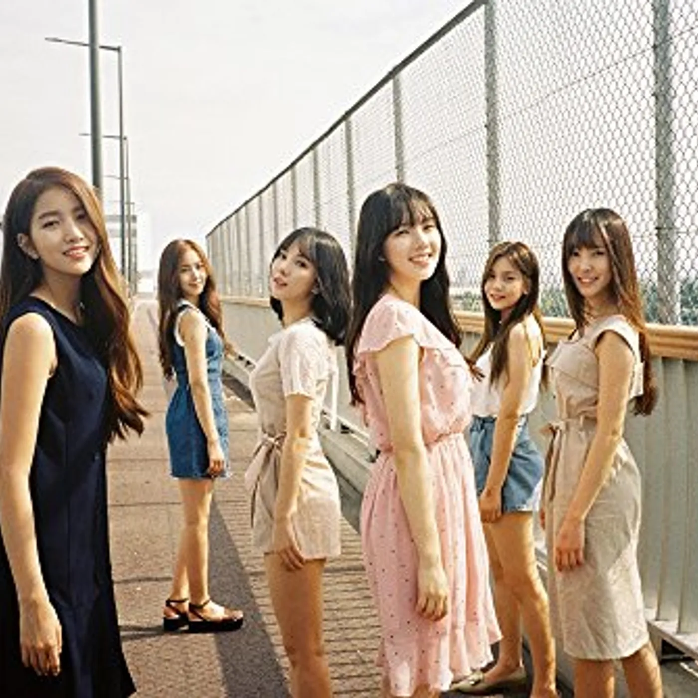 GFriend (여자친구) KYOUKARA WATASHITACHIHA (LIMITED B VERSION) CD