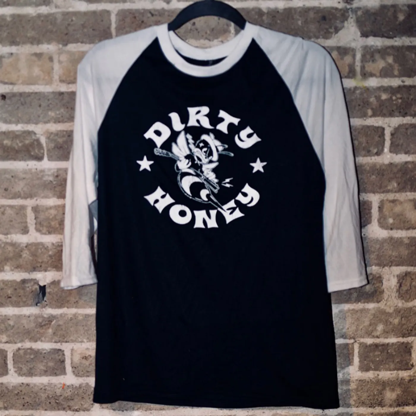 Dirty Honey Stinger 3/4th Sleeve Raglan