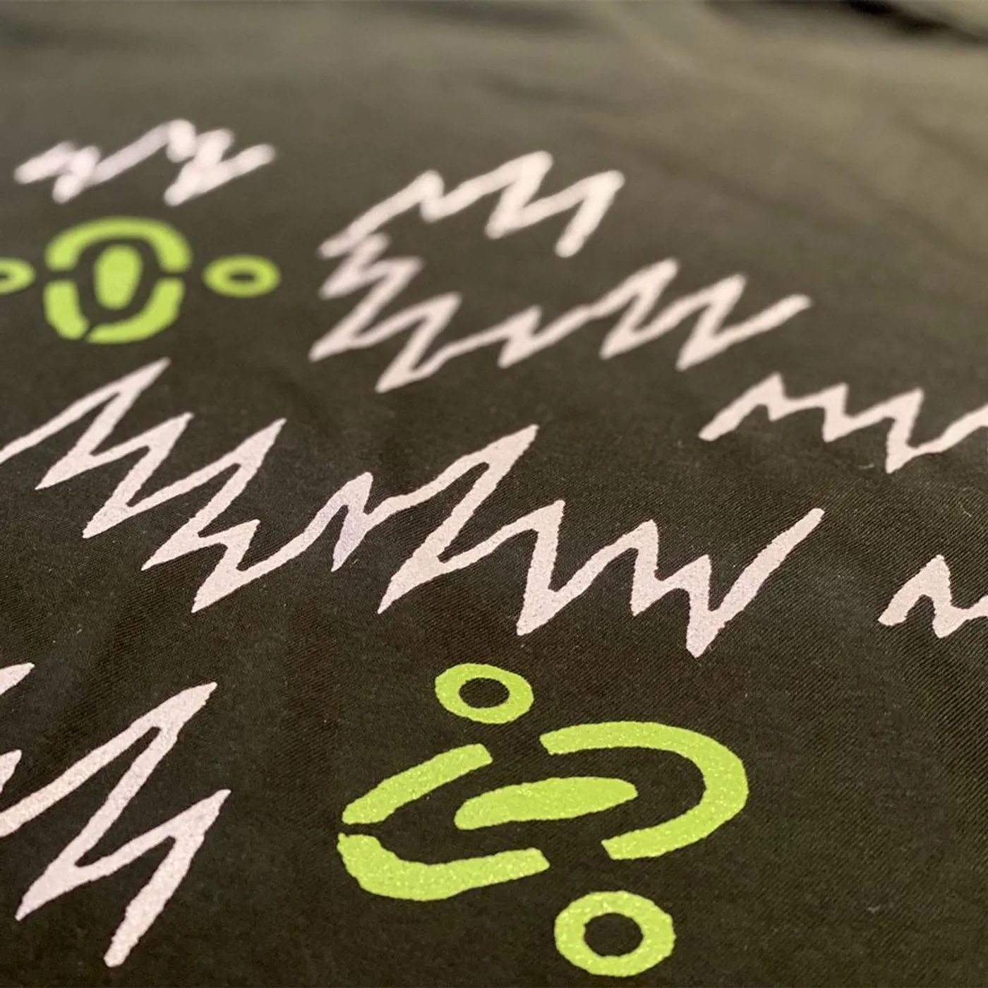 The Chemical Brothers BORN IN ECHOES (BLACK) - CLASSIC EDITION T-SHIRT